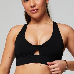 Fabletics Oasis Twist Sports Bra